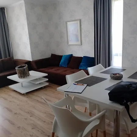 Macon In Saint Vlas * סבטי ולאס