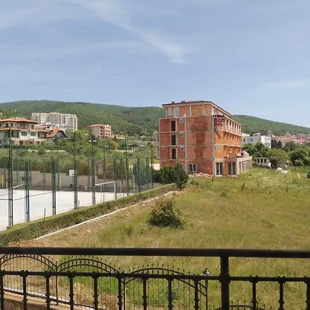 Macon In Saint Vlas דירה