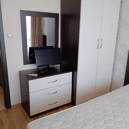 Macon In Saint Vlas Apartment